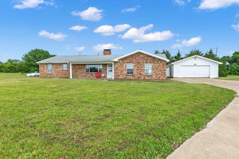 5697 County Road 2752 Farmersville TX 75442