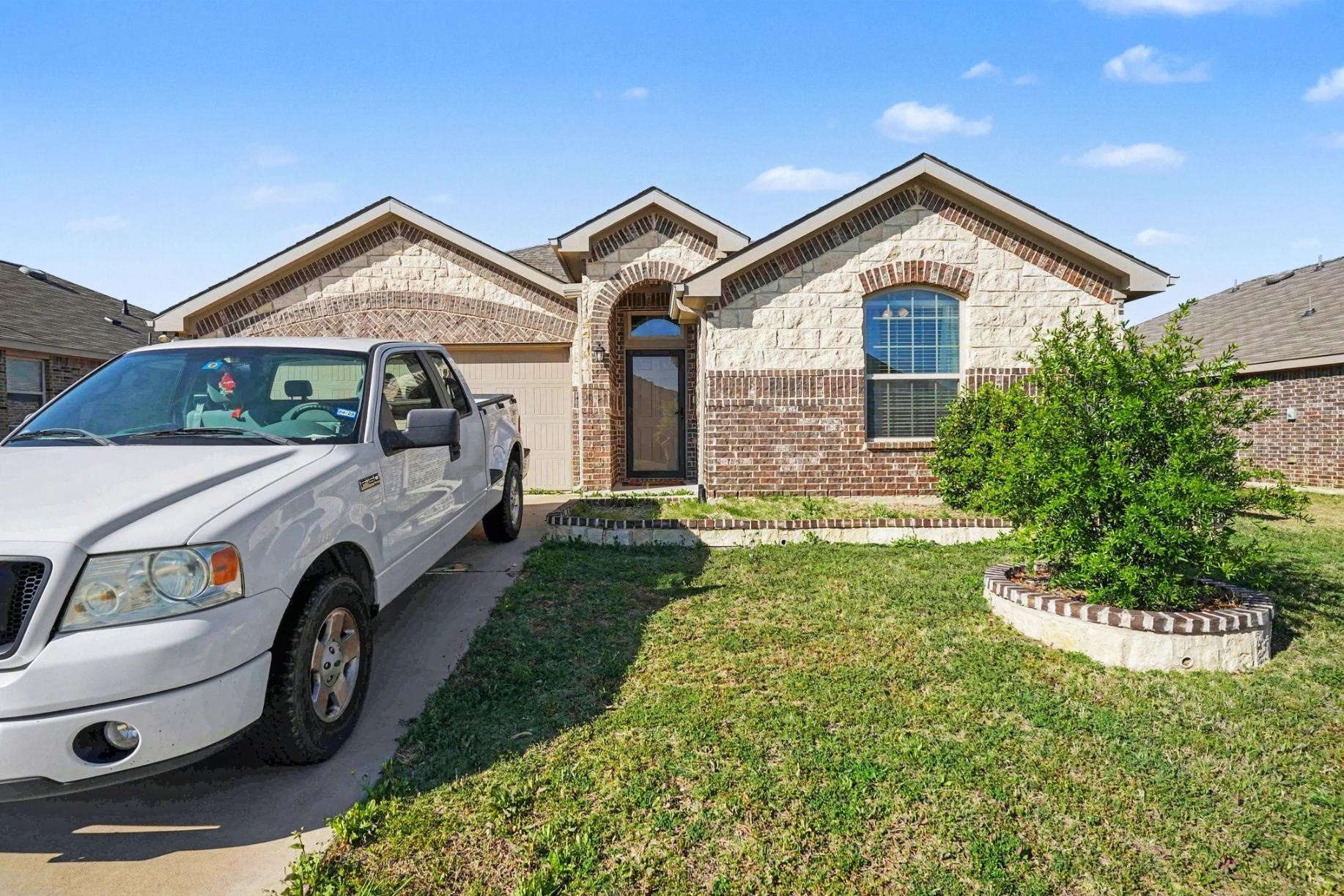 5340 Brentlawn Drive Fort Worth TX 76179