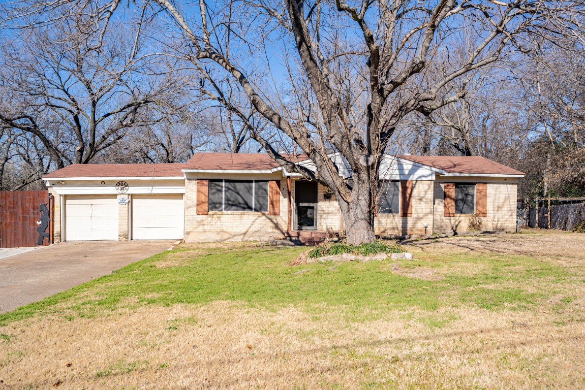 613 16th Street W Irving TX 75060