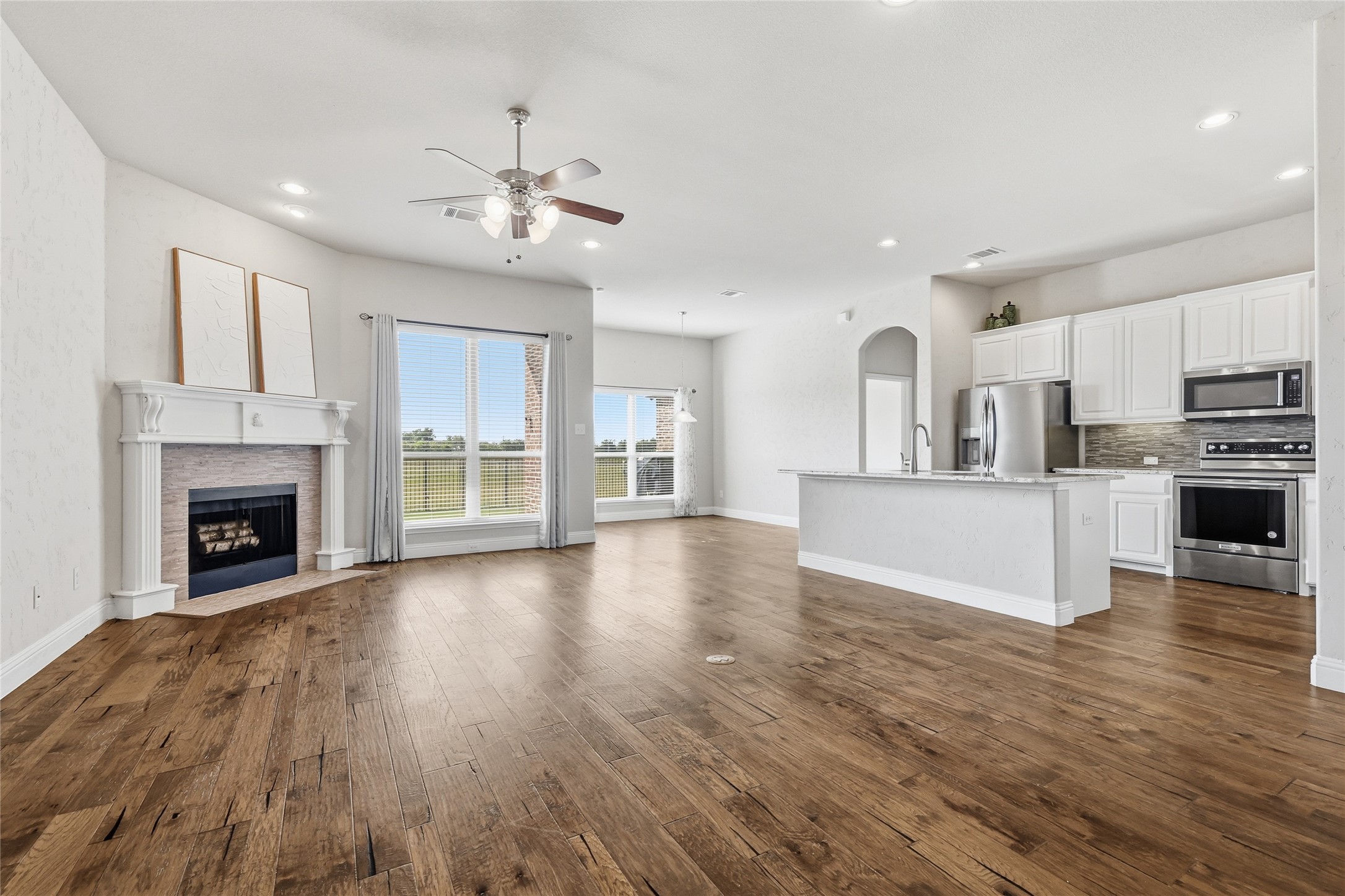 609 Meadowedge Lane Denton TX 76207