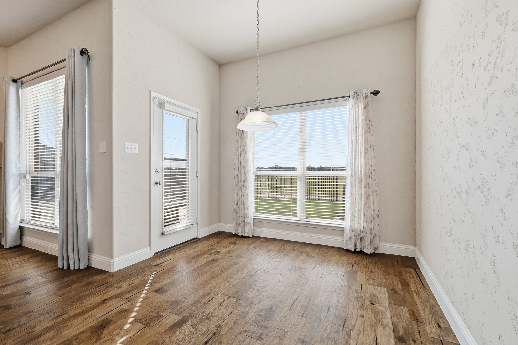 609 Meadowedge Lane Denton TX 76207