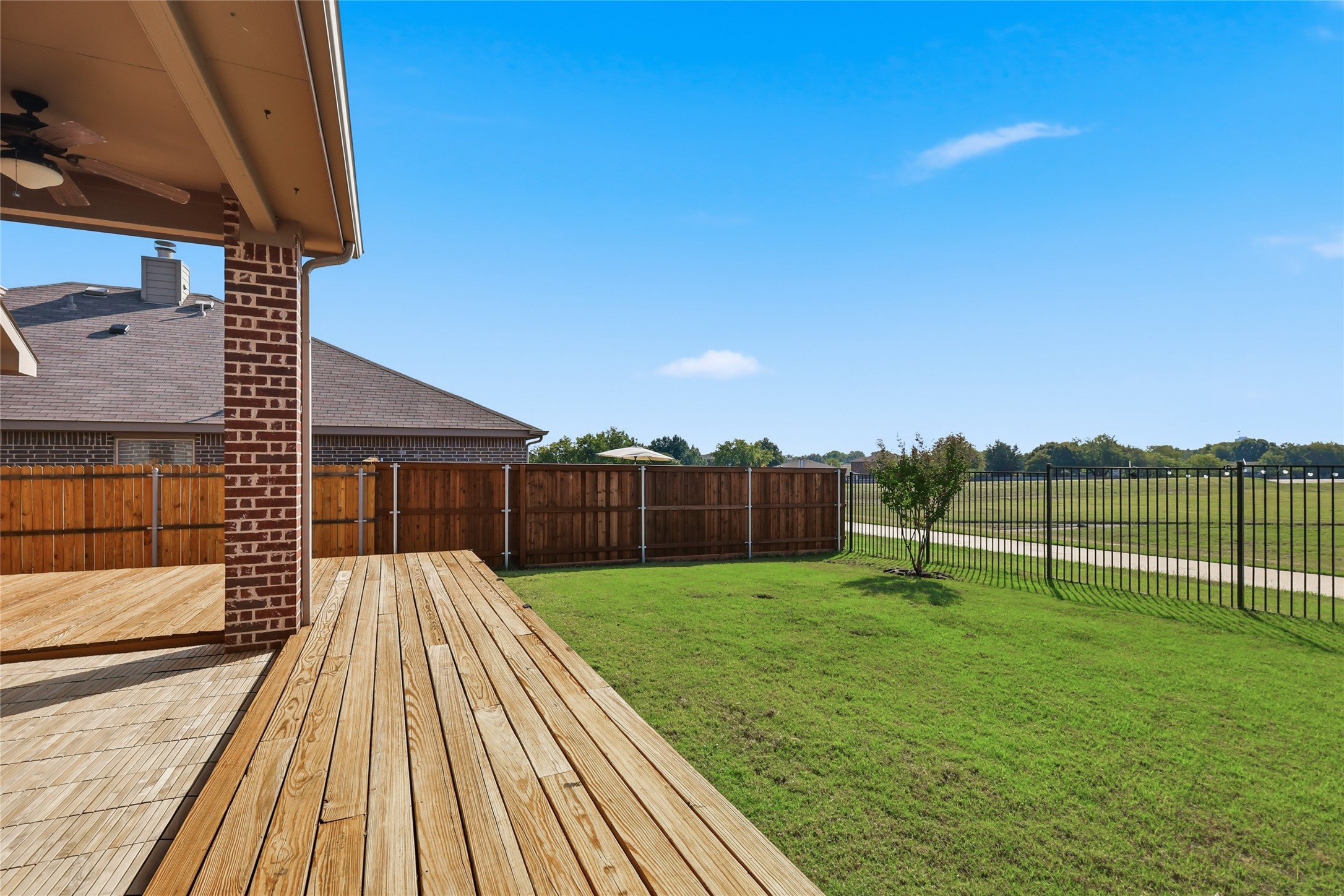 609 Meadowedge Lane Denton TX 76207