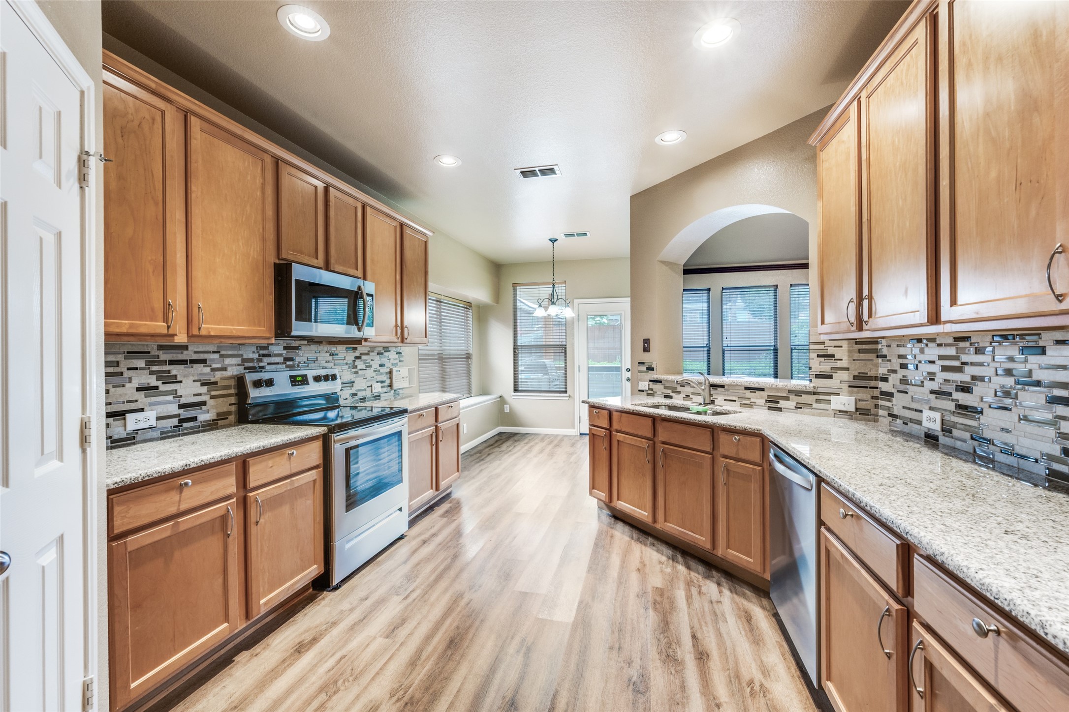 468 Darlington Trail Fort Worth TX 76131