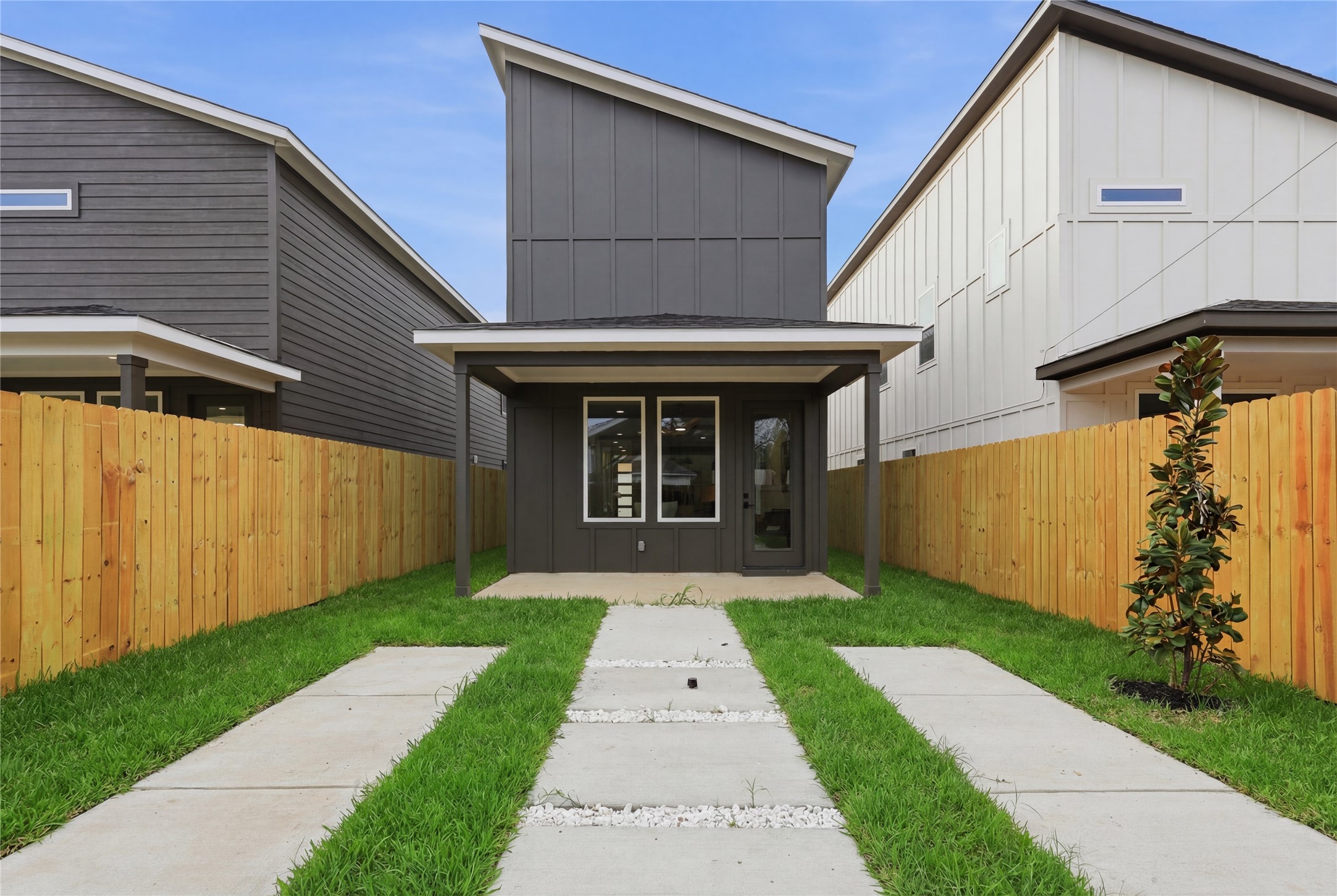 2510 Peabody Avenue Dallas TX 75215