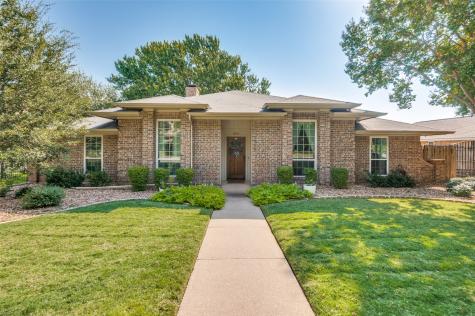 2608 Glenoaks Street Bedford TX 76021