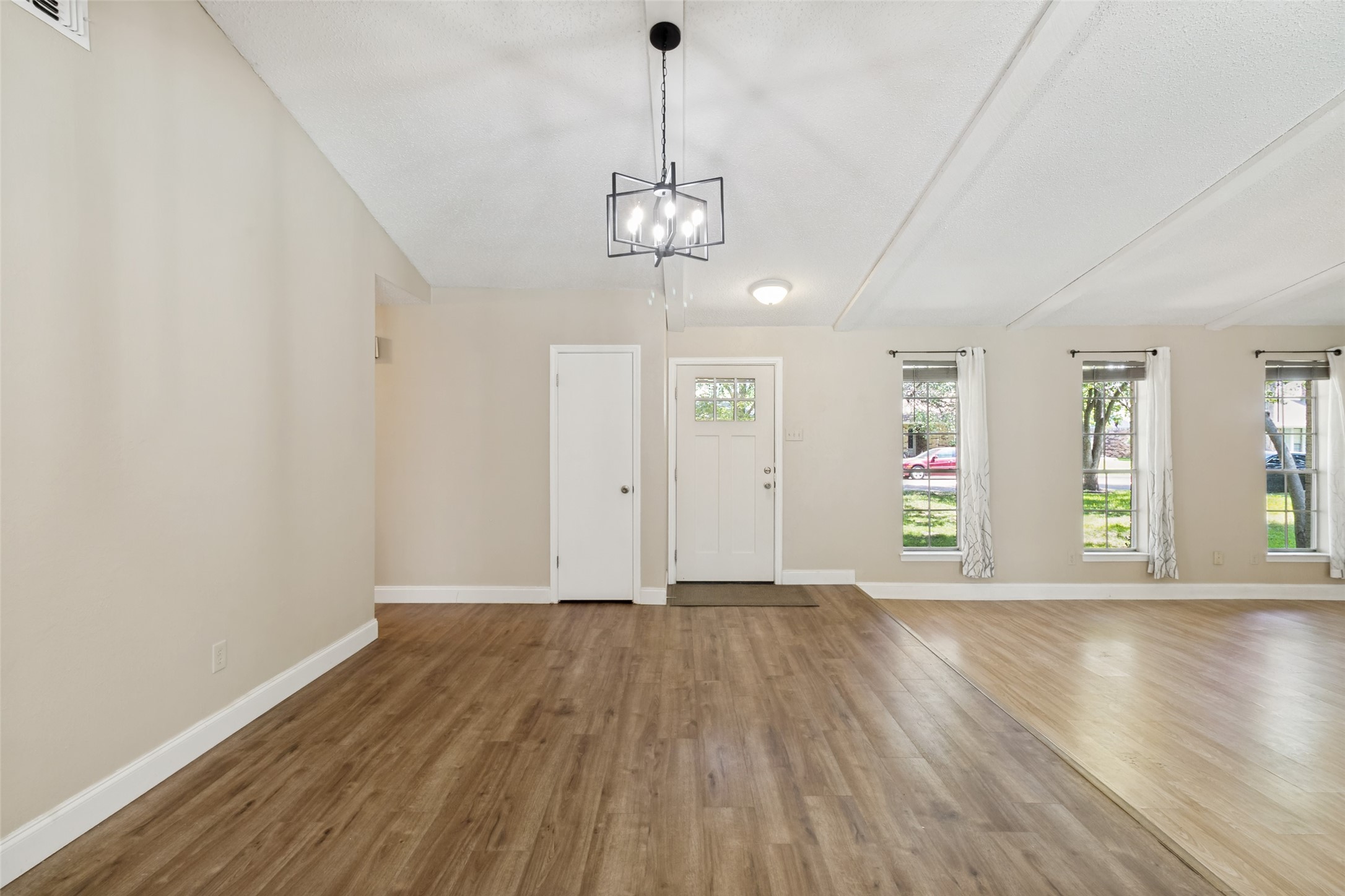 1818 Trowbridge Street Garland TX 75044