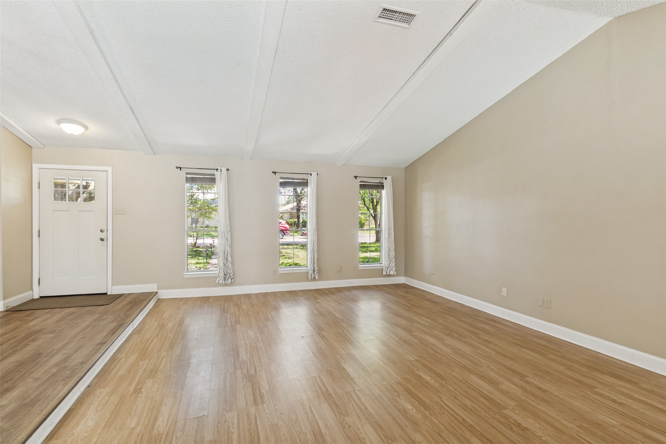 1818 Trowbridge Street Garland TX 75044