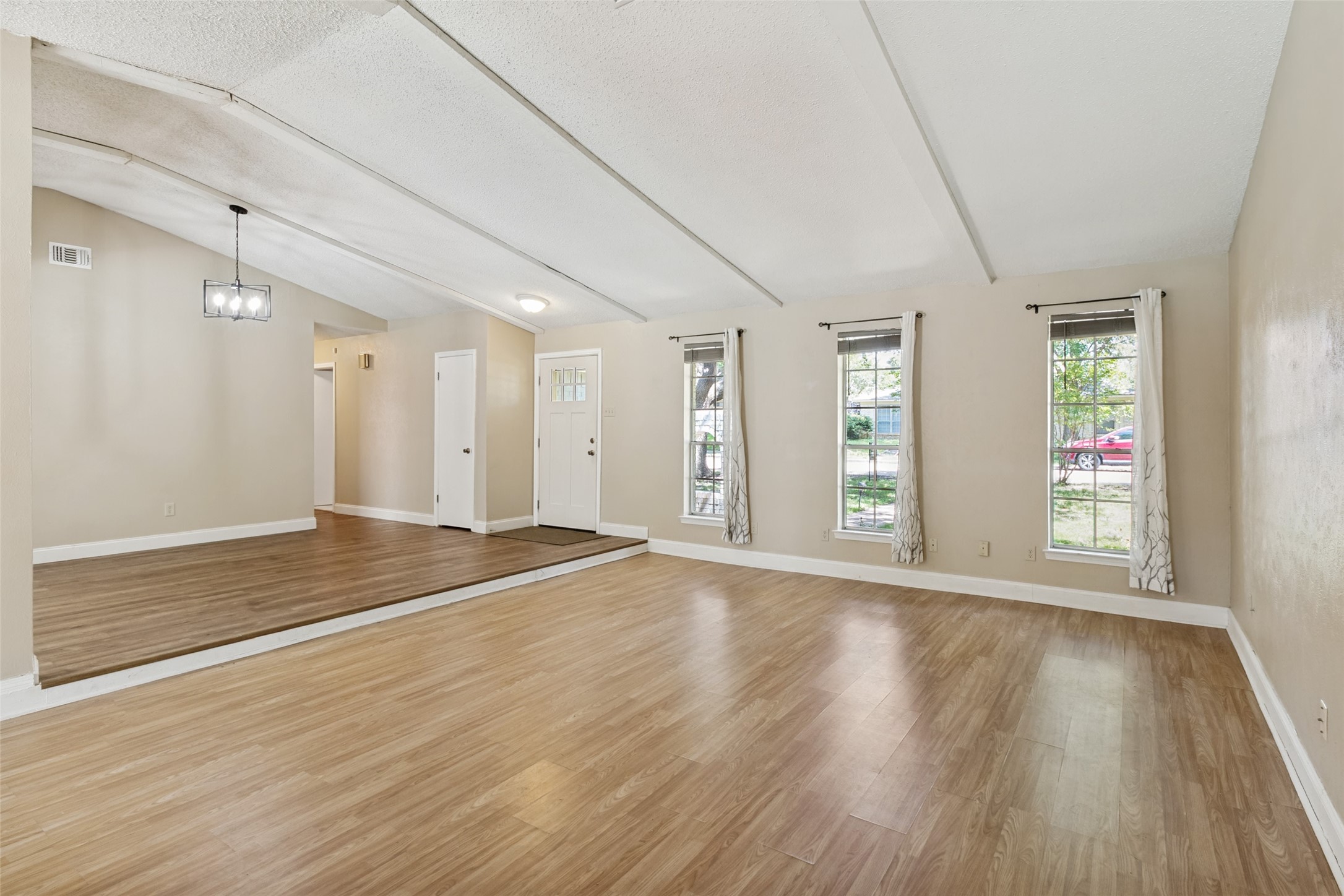 1818 Trowbridge Street Garland TX 75044