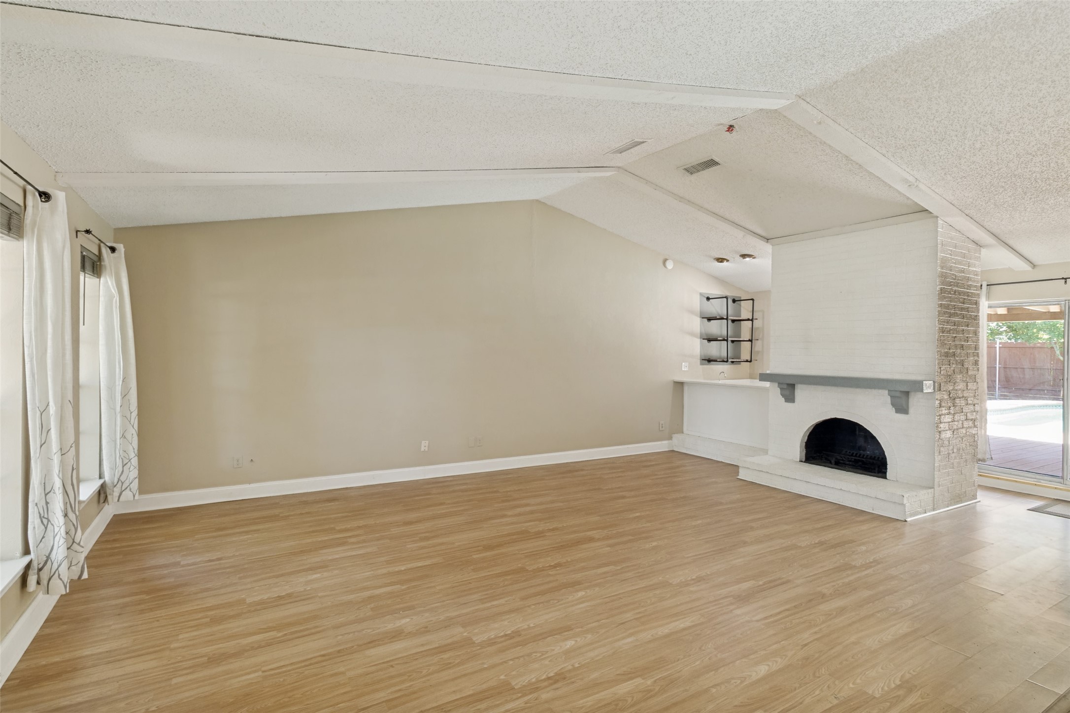 1818 Trowbridge Street Garland TX 75044