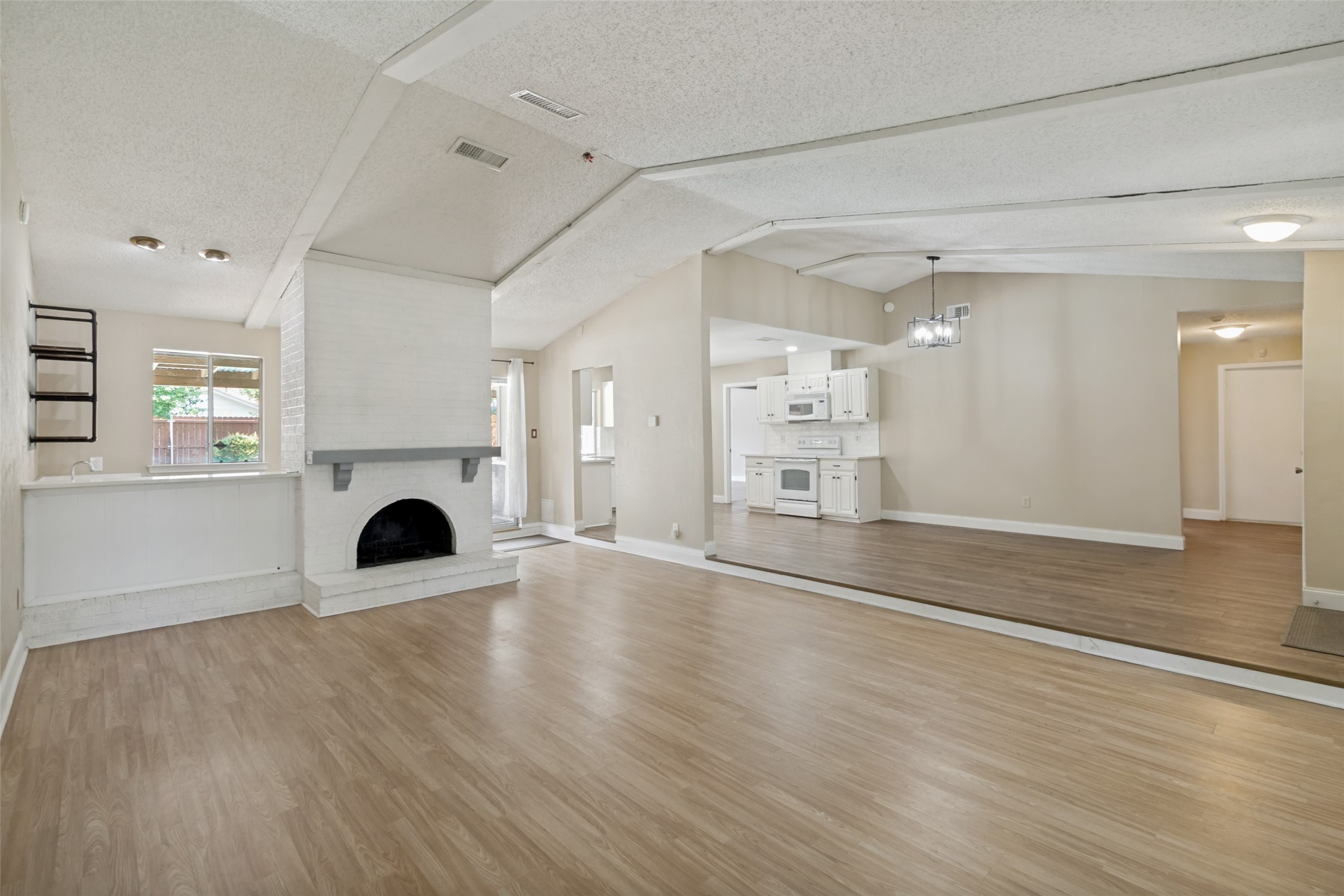 1818 Trowbridge Street Garland TX 75044