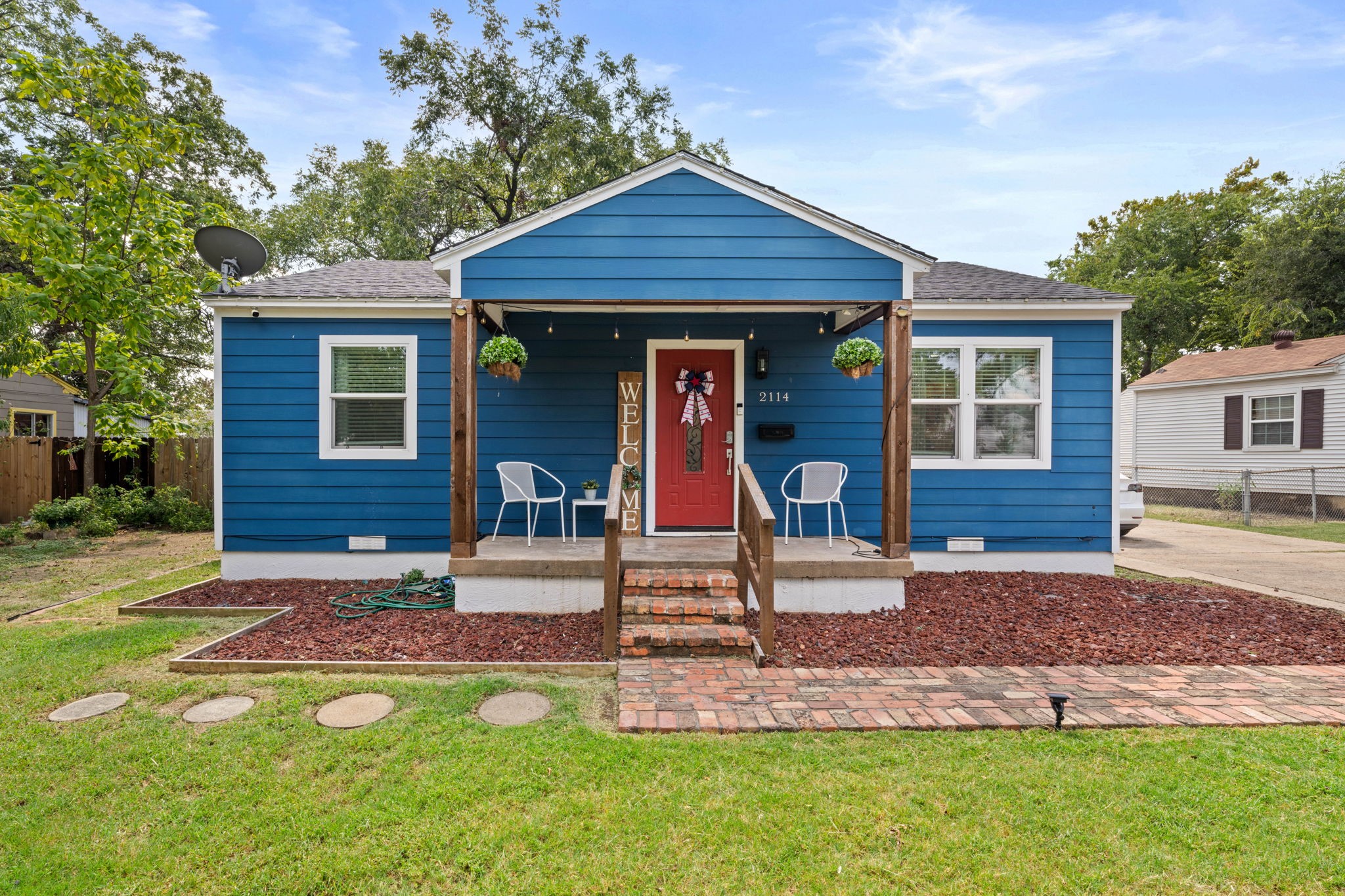 2114 Engle Avenue Dallas TX 75224