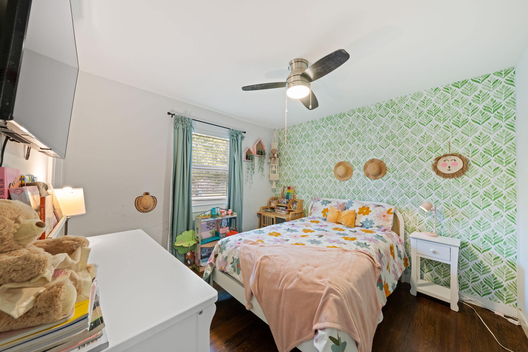 2114 Engle Avenue Dallas TX 75224