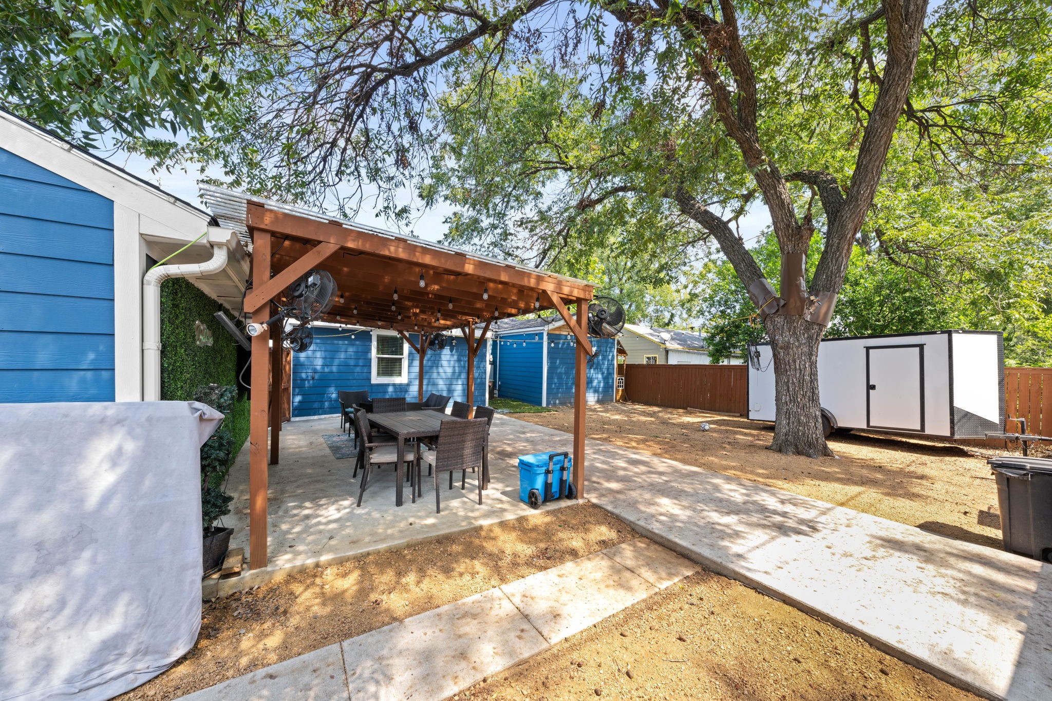 2114 Engle Avenue Dallas TX 75224