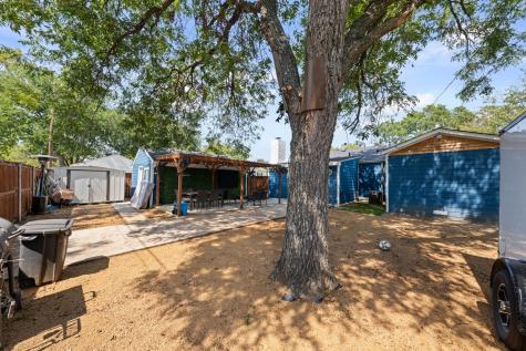 2114 Engle Avenue Dallas TX 75224