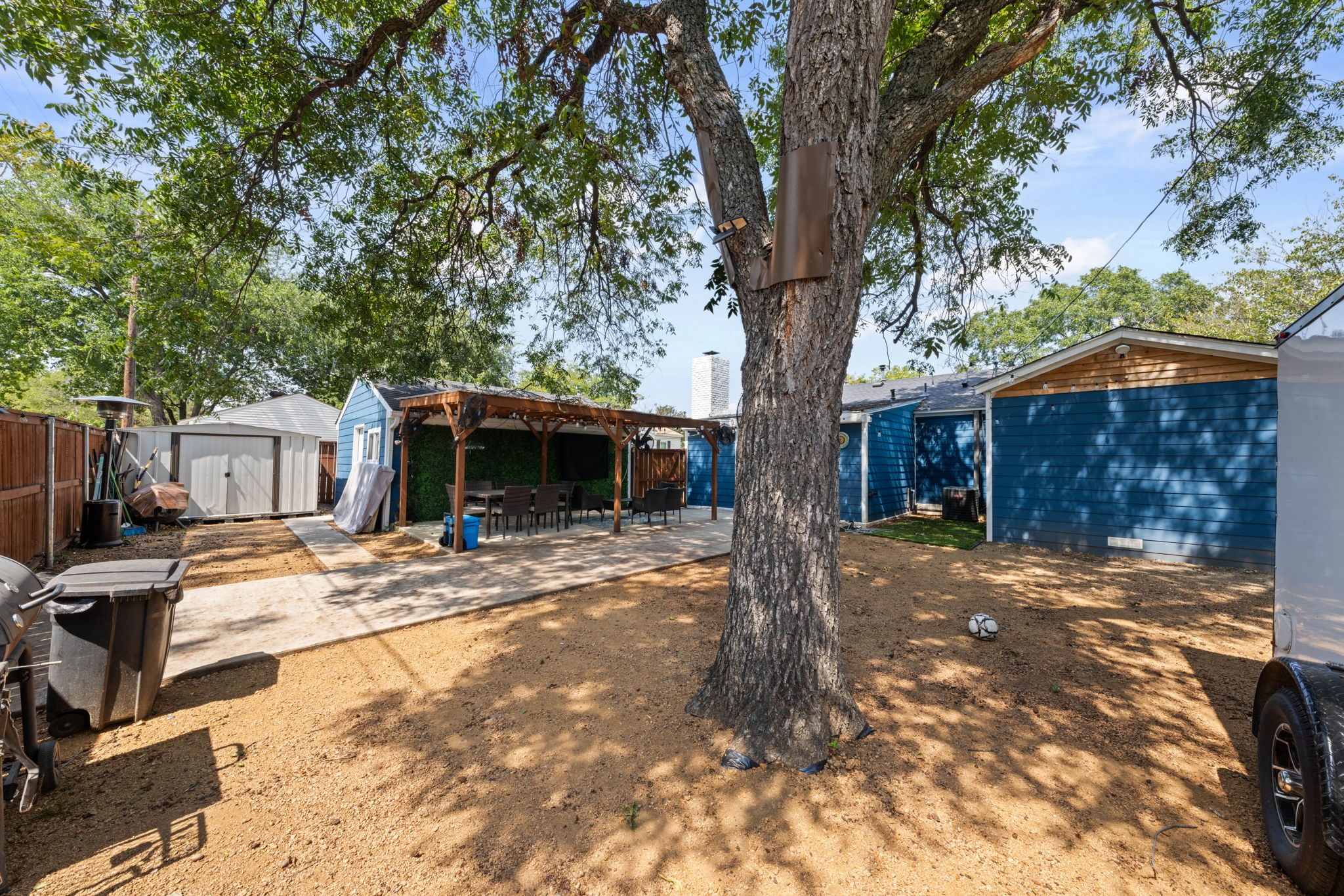 2114 Engle Avenue Dallas TX 75224