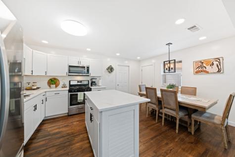 2114 Engle Avenue Dallas TX 75224