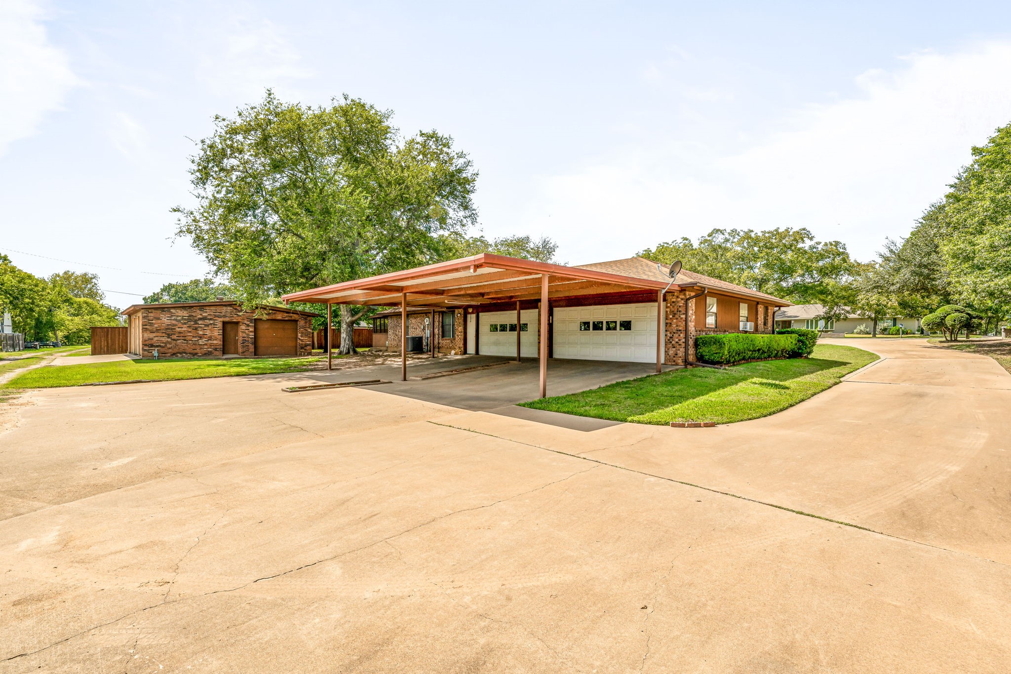 1325 Corvadura Street Graham TX 76450
