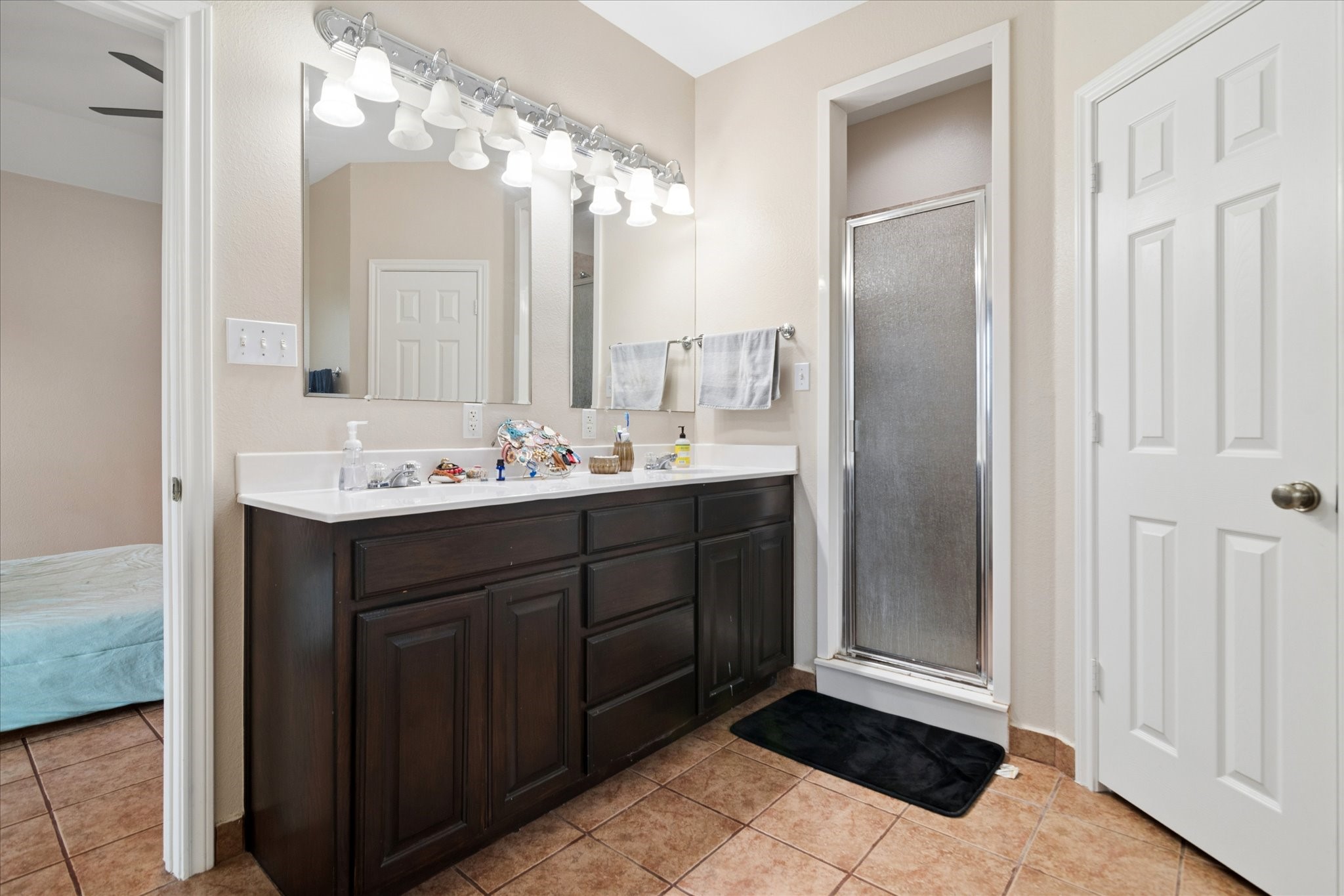6005 Hawkeye Road Krum TX 76249