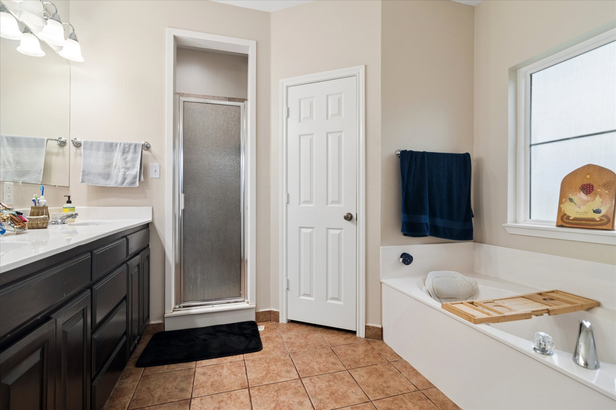 6005 Hawkeye Road Krum TX 76249