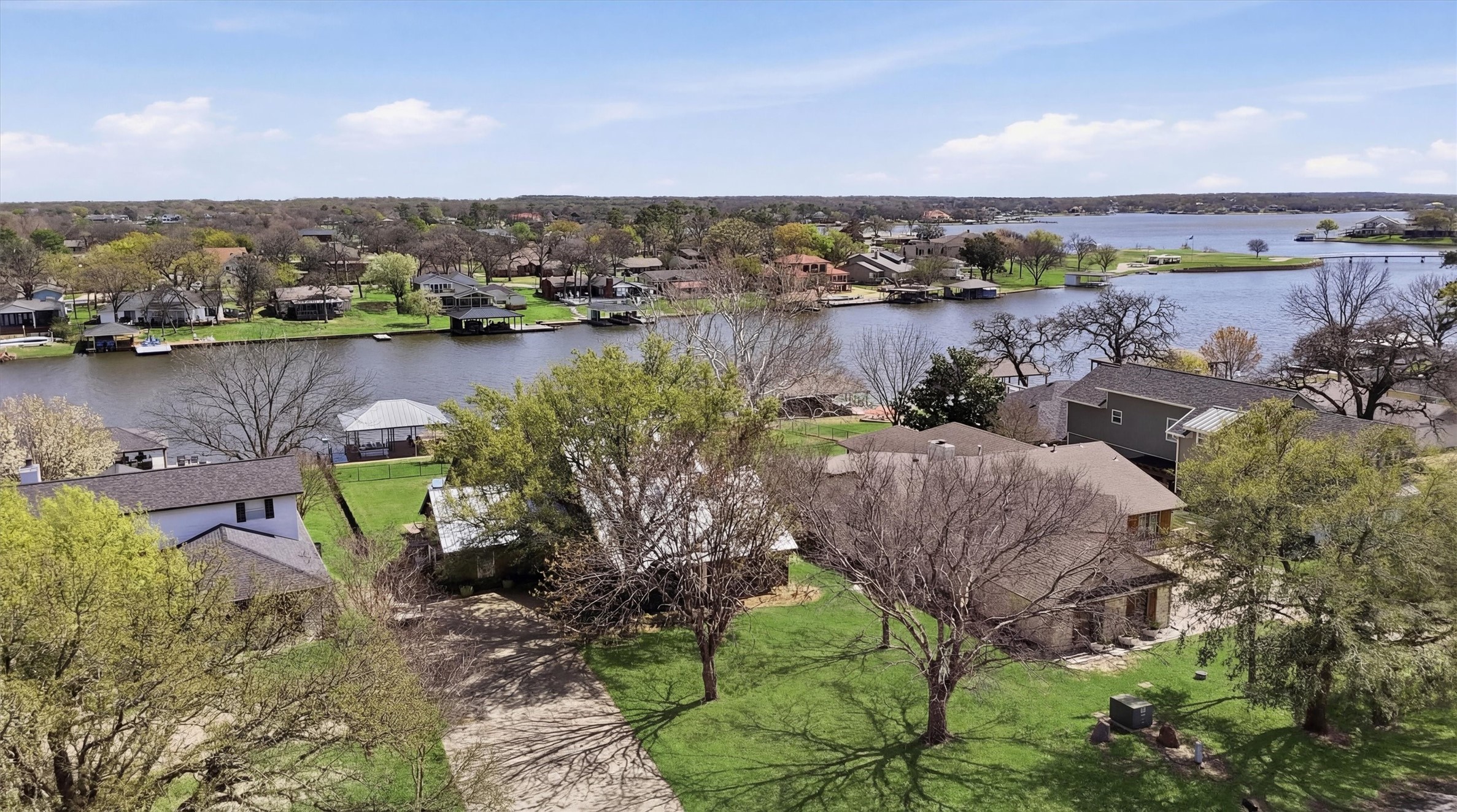 519 Kiowa Drive W Lake Kiowa TX 76240