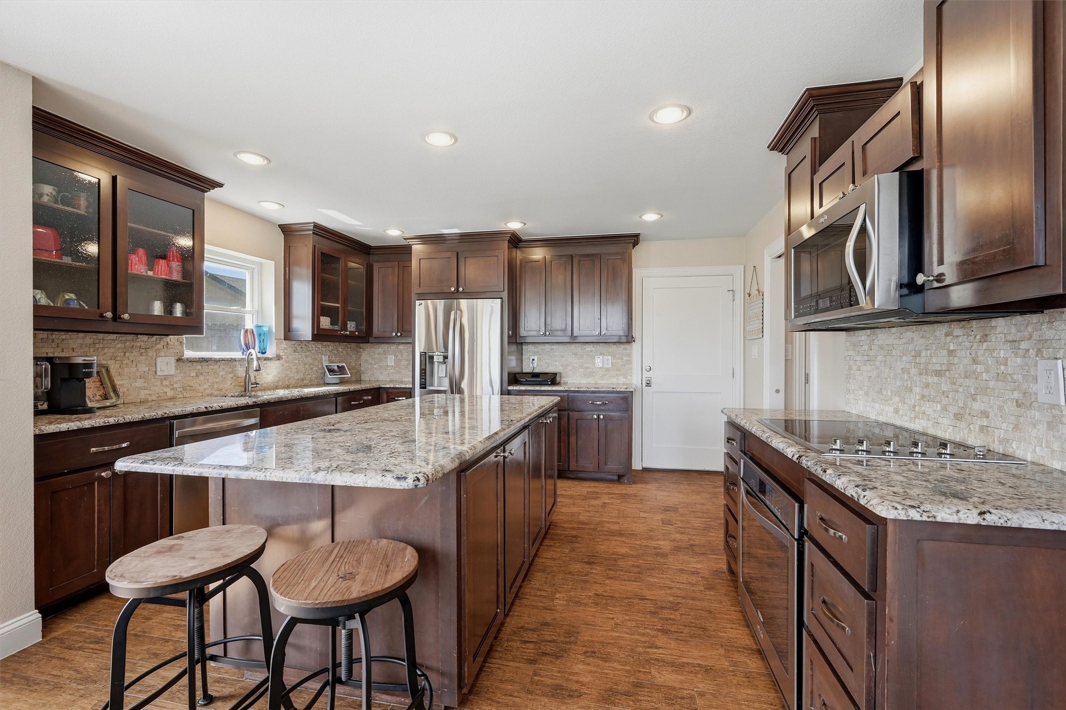 519 Kiowa Drive W Lake Kiowa TX 76240