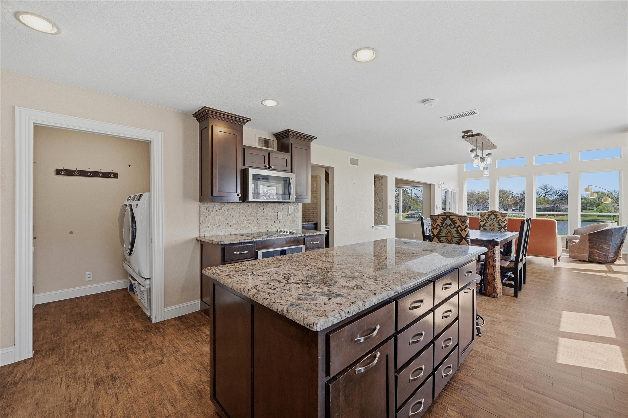 519 Kiowa Drive W Lake Kiowa TX 76240