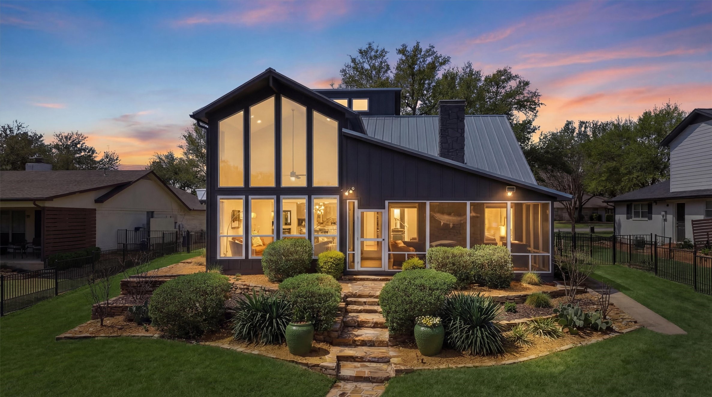 519 Kiowa Drive W Lake Kiowa TX 76240