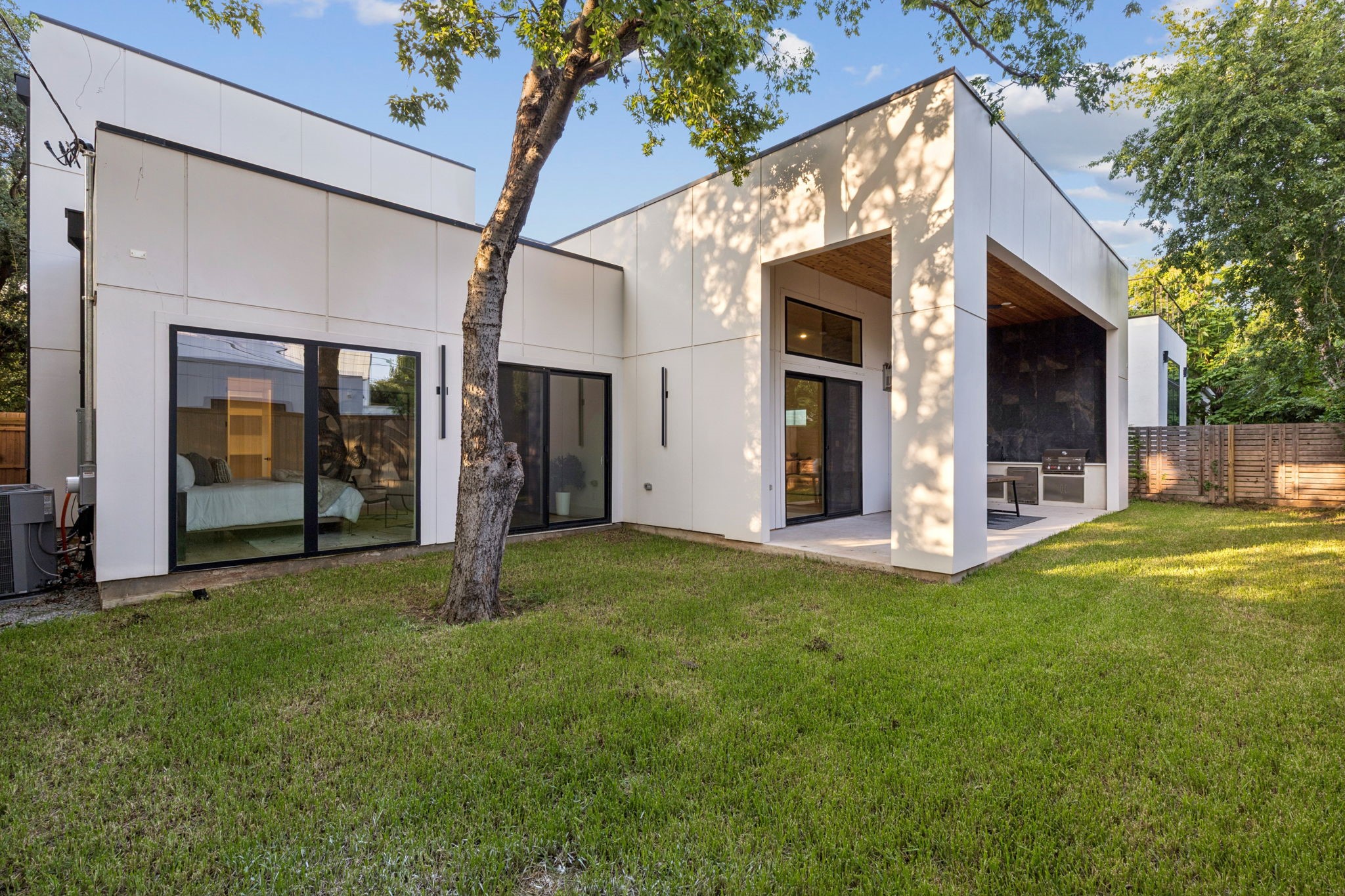 3940 N Crest Haven Road Dallas TX 75209