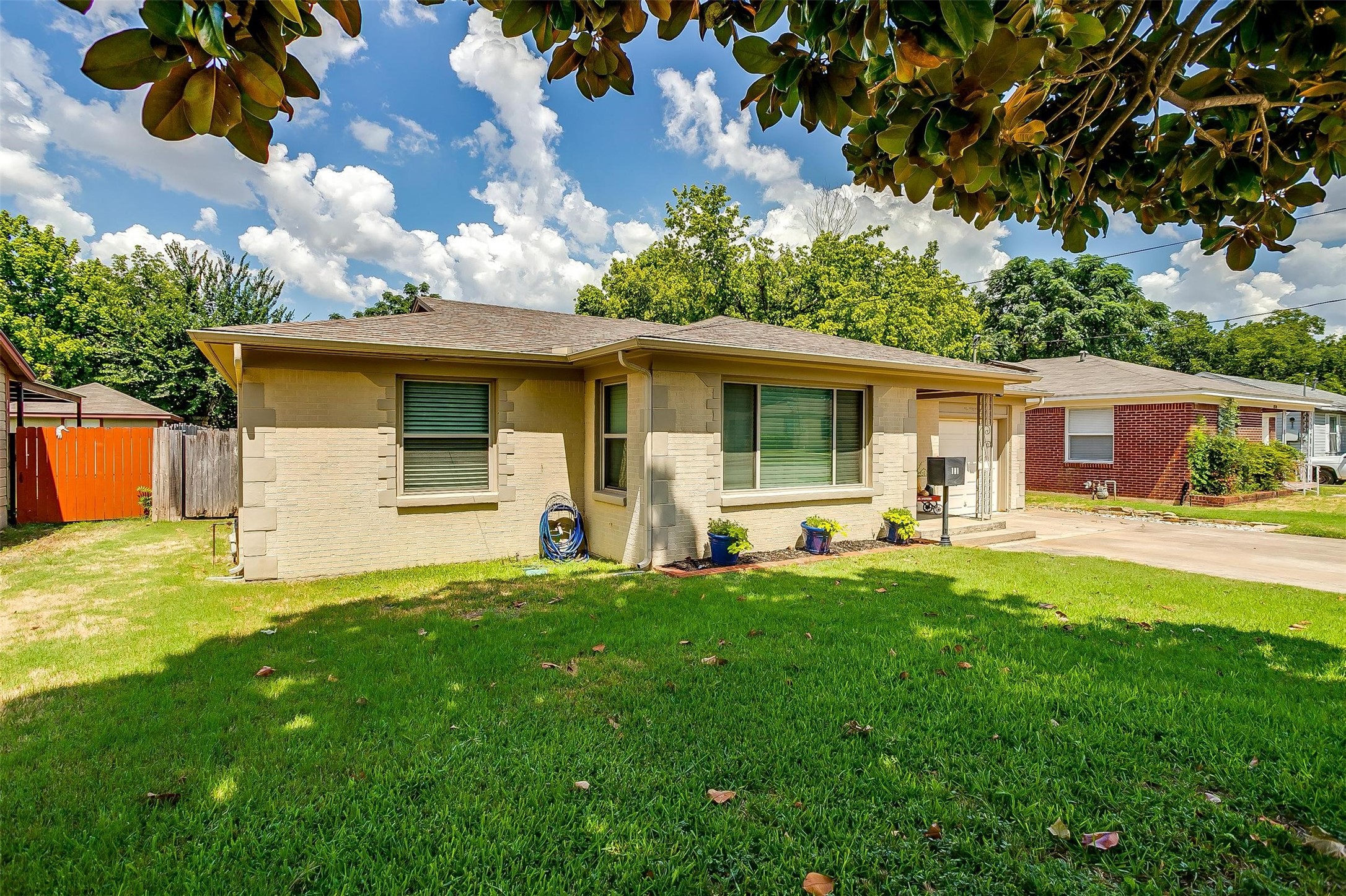141 Priddy Lane Fort Worth TX 76114