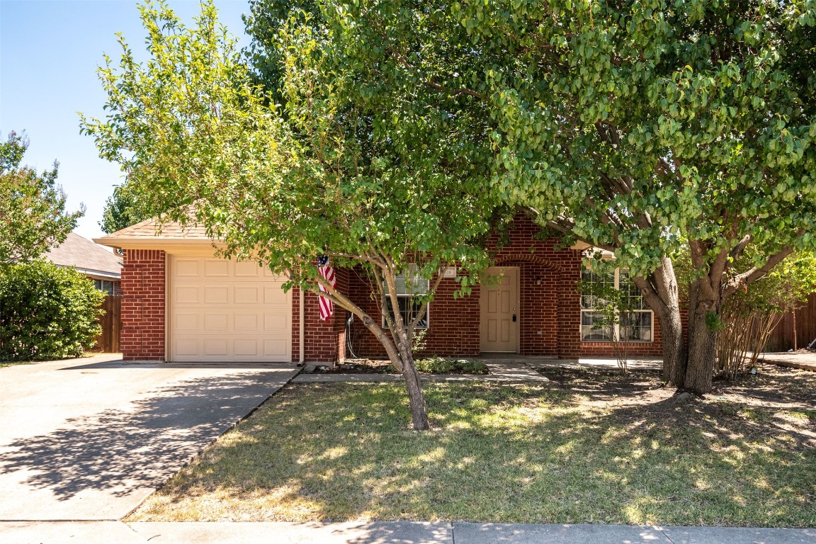 628 Brenna Road Waxahachie TX 75165