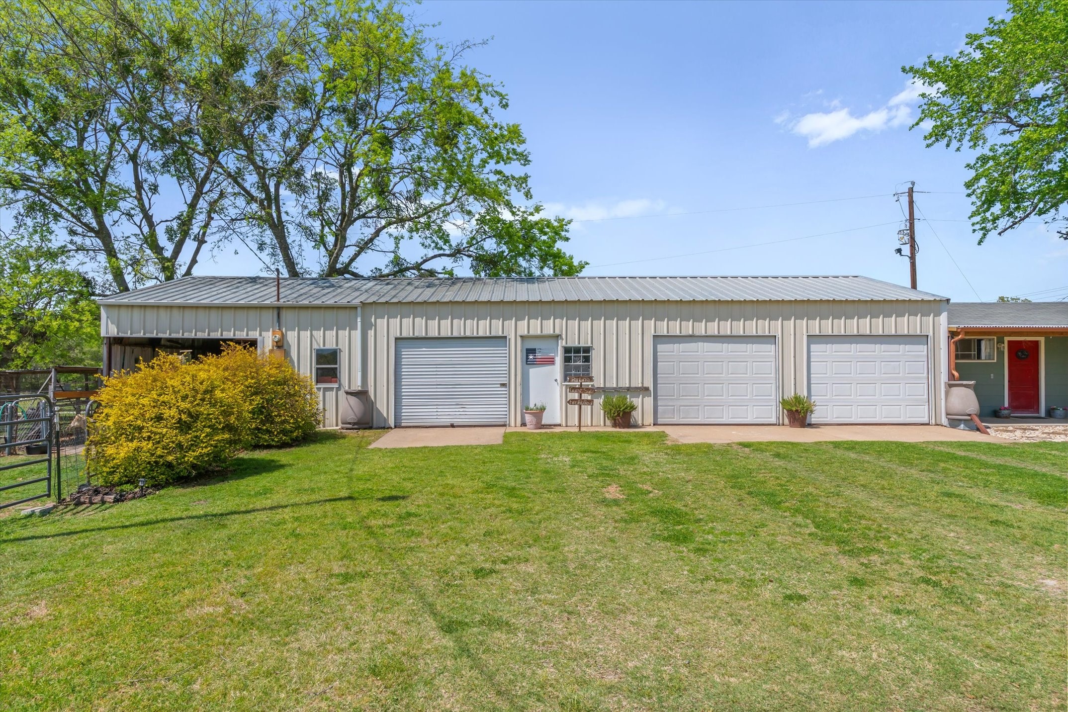 7142 S Fm 148 Kaufman TX 75142