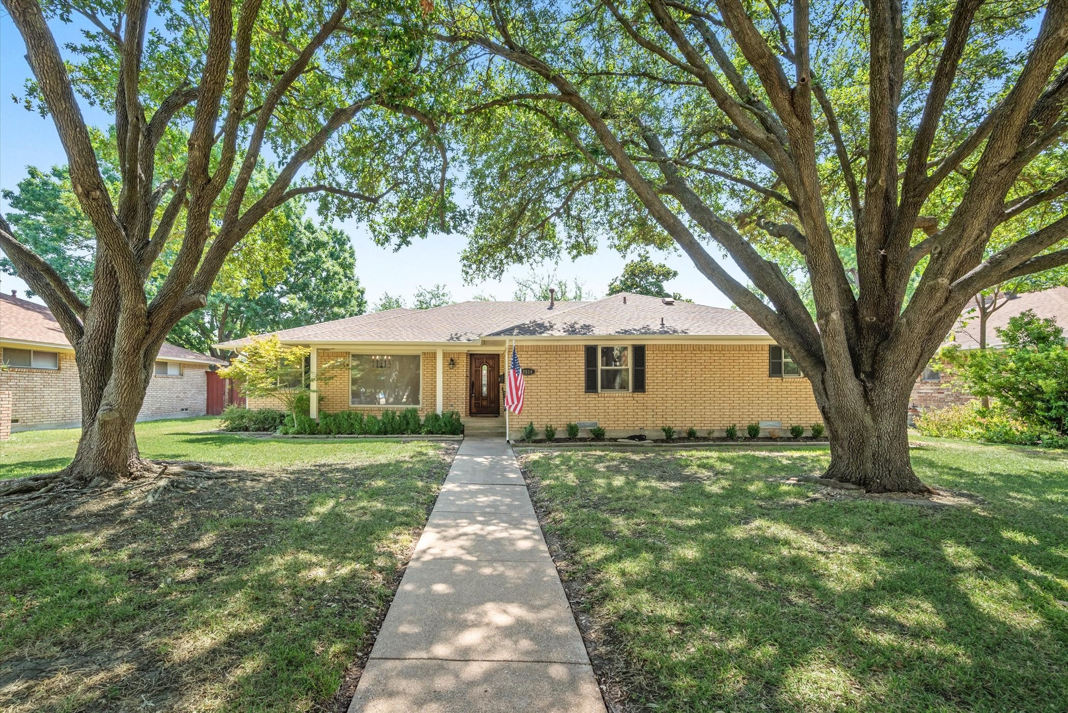 2514 Grasmere Street Garland TX 75040