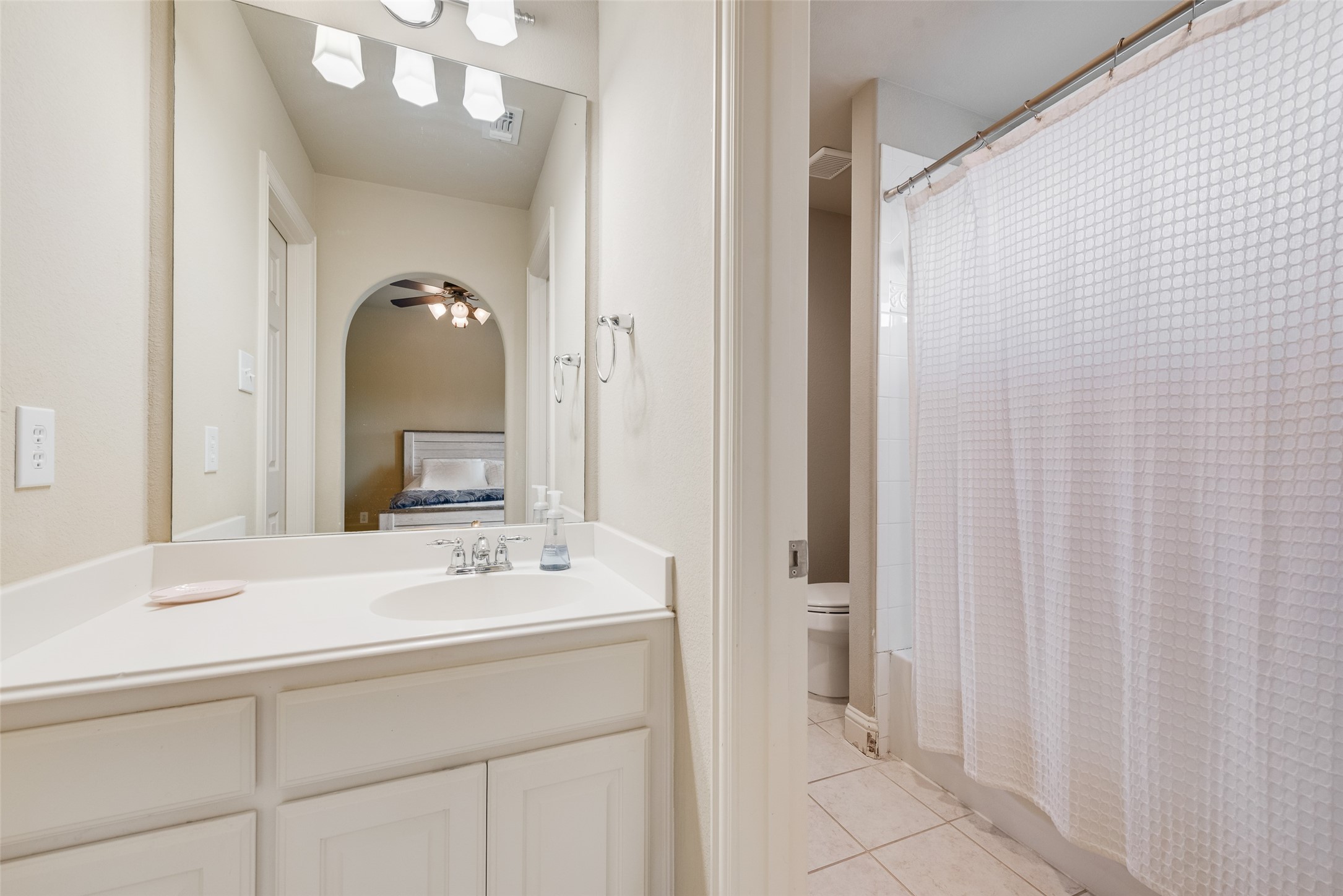 2325 Shoreham Circle Lewisville TX 75056