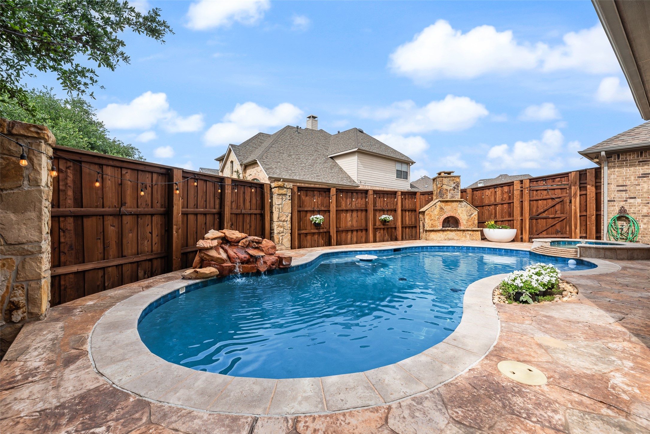 2325 Shoreham Circle Lewisville TX 75056