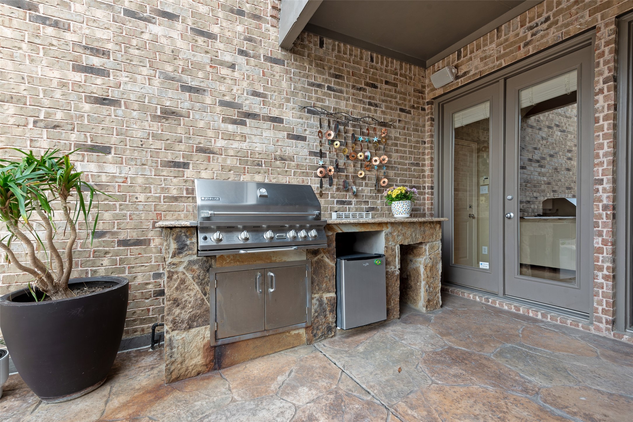 2325 Shoreham Circle Lewisville TX 75056
