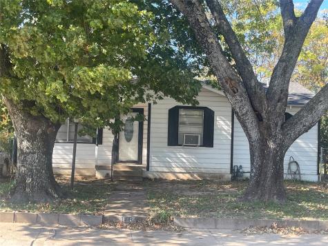 114 & 116 Flowers Street Waxahachie TX 75165