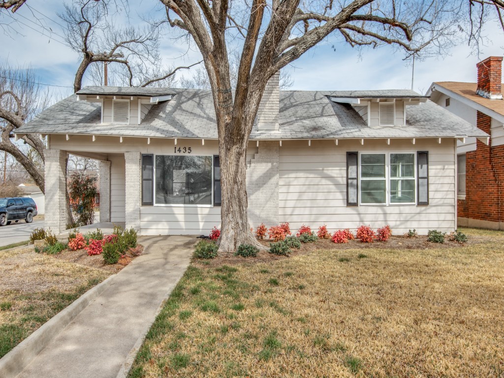 1435 Kings Highway Dallas TX 75208