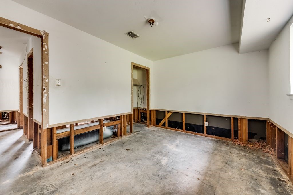 703 Johns Drive Euless TX 76039