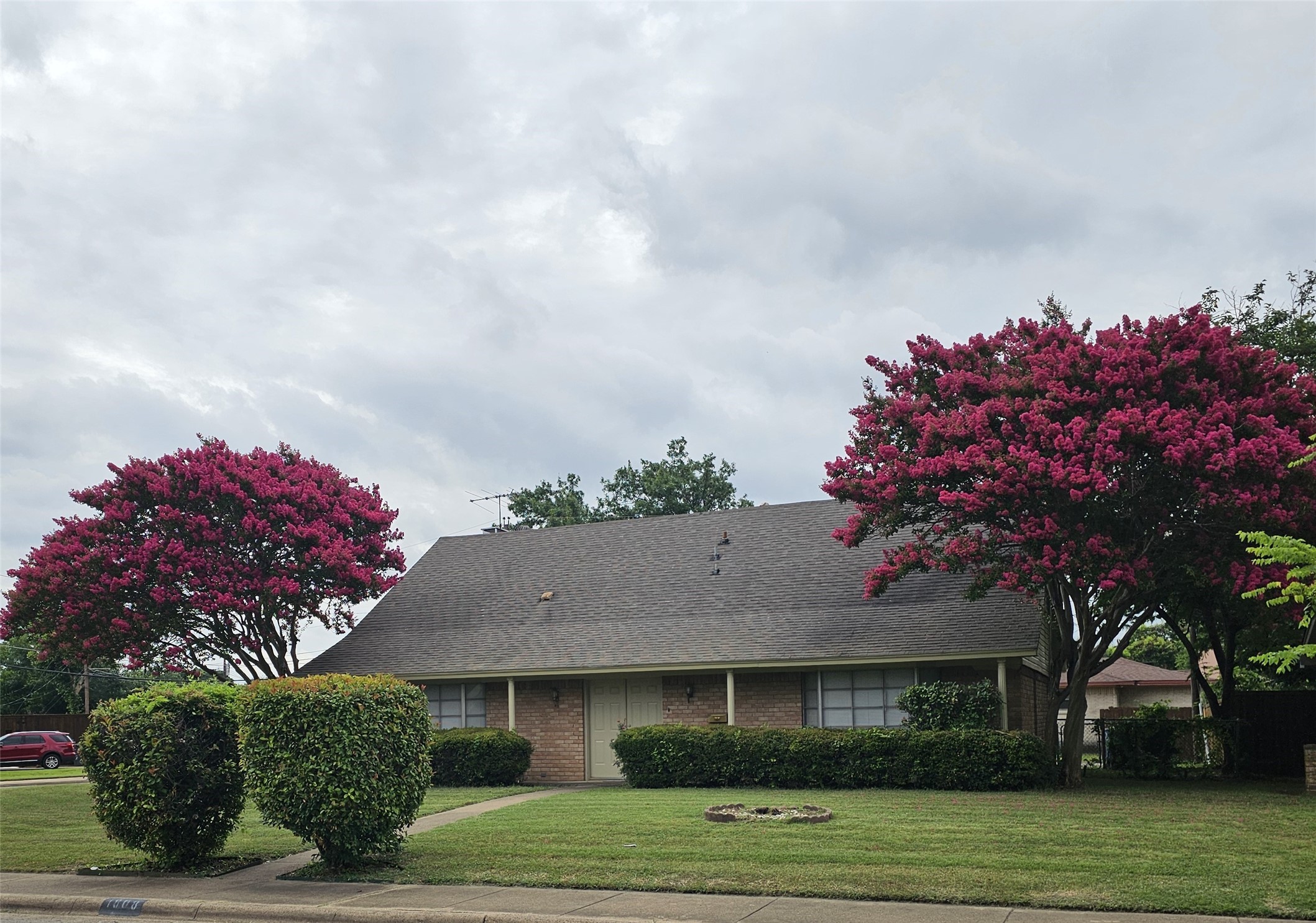1808 Reynoldston Lane Dallas TX 75232