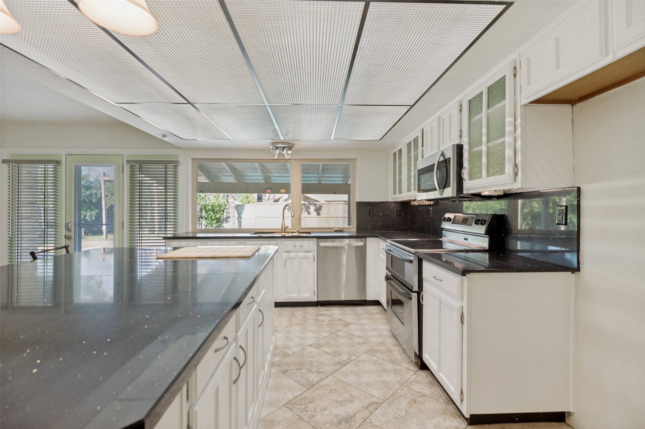 2200 Marble Falls Drive Carrollton TX 75007