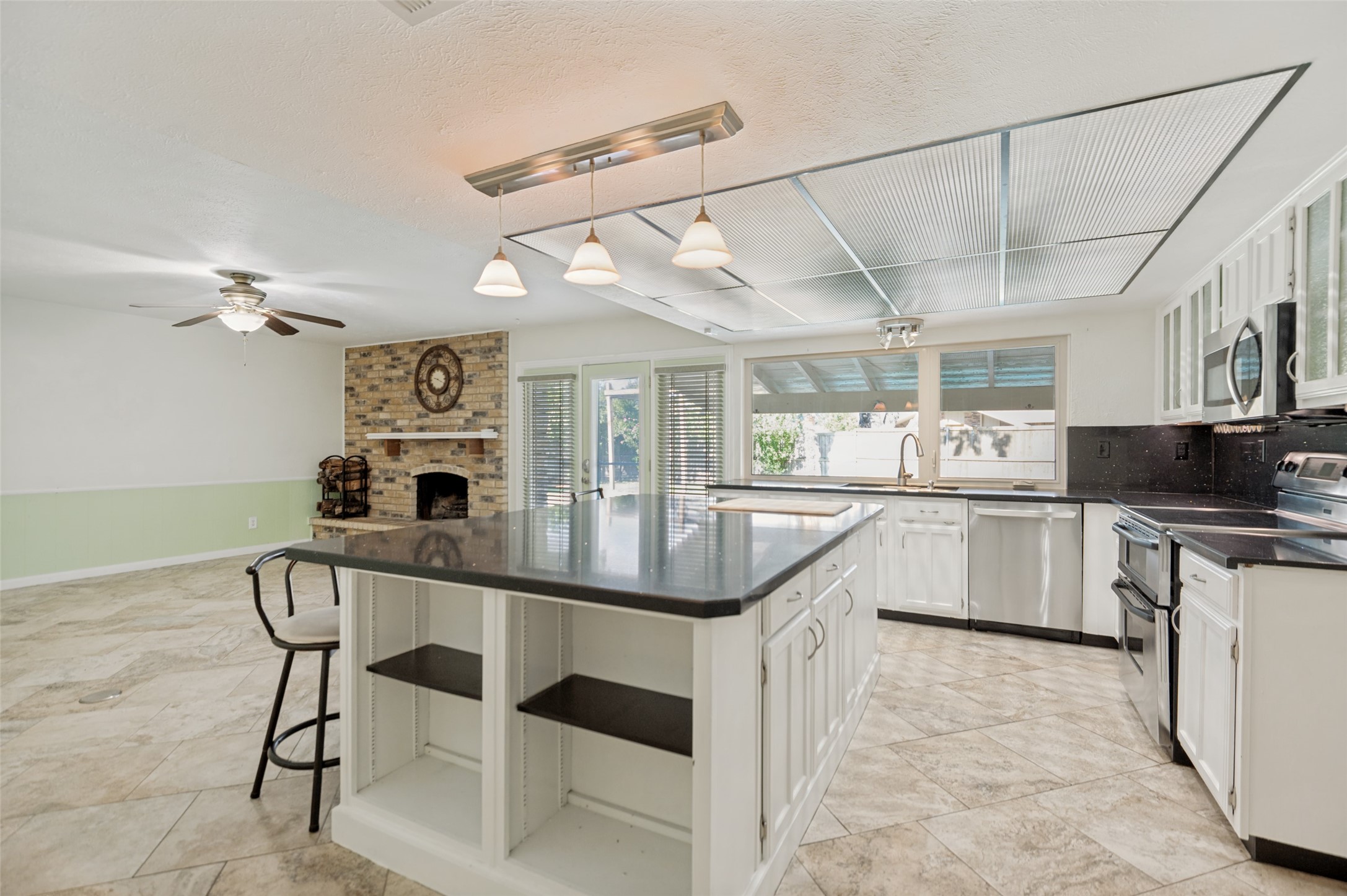 2200 Marble Falls Drive Carrollton TX 75007