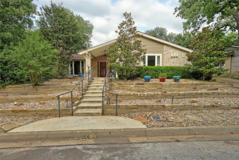 1609 Lieschen Court Arlington TX 76012