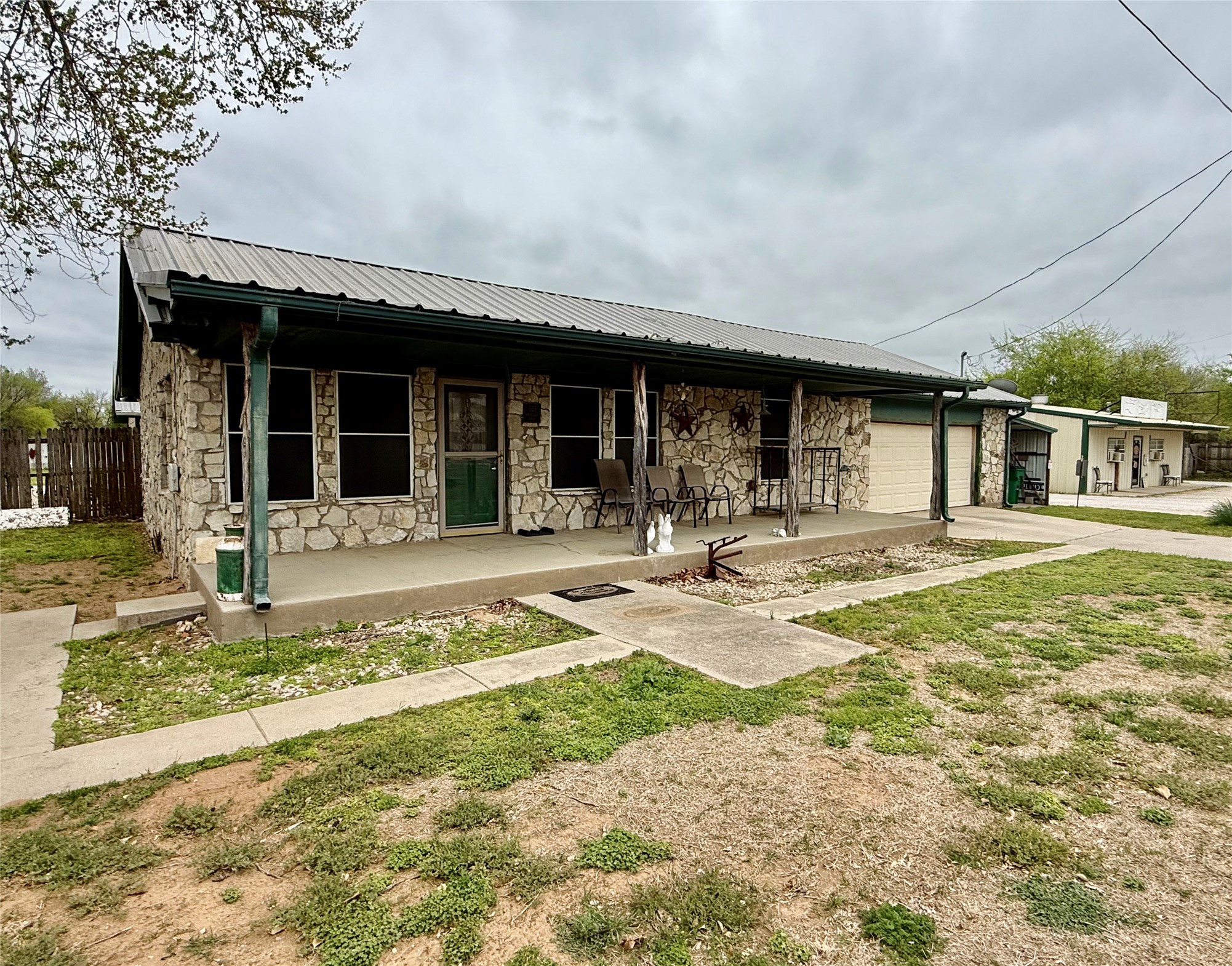 555 S Allen Street Boyd TX 76023