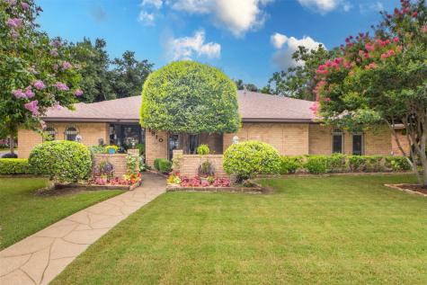 1910 Jamestown Court Arlington TX 76013