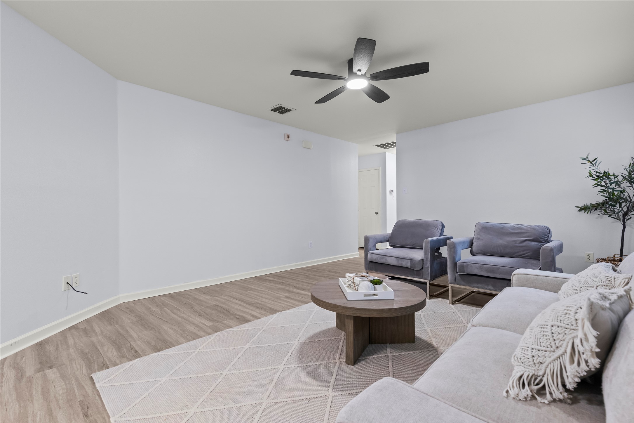 3028 Casa Bella Drive Arlington TX 76010