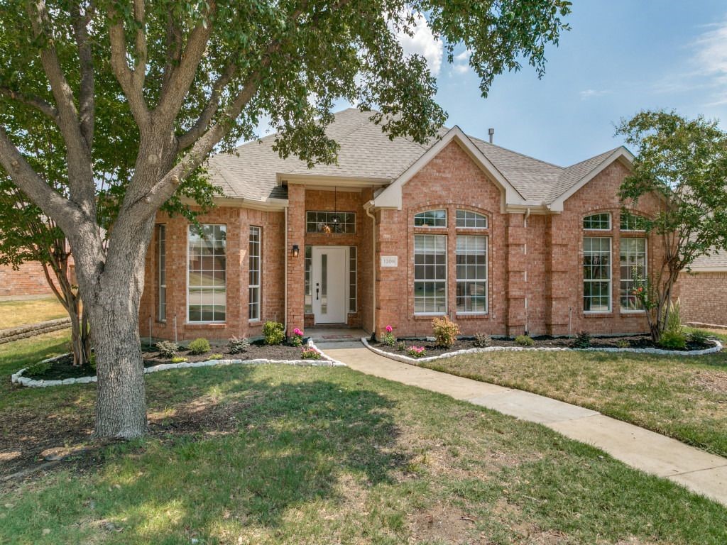 1308 Lakeridge Lane Irving TX 75063