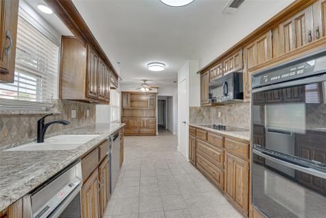 1301 Iroquois Drive Garland TX 75043
