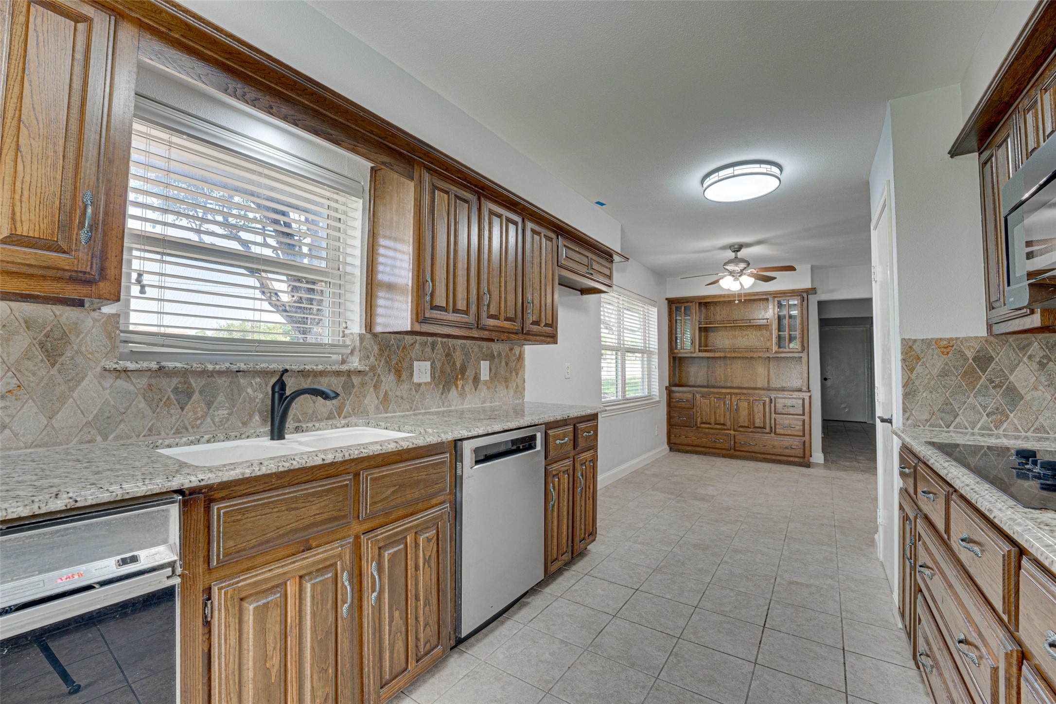 1301 Iroquois Drive Garland TX 75043
