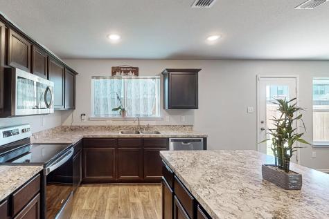 108 Rock Creek Lane Terrell TX 75160