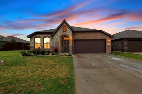 609 Autumn Avenue Justin TX 76247